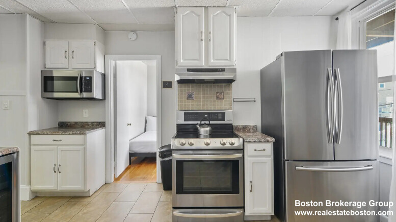 Photos of apartment on Hallam St.,Boston MA 02125