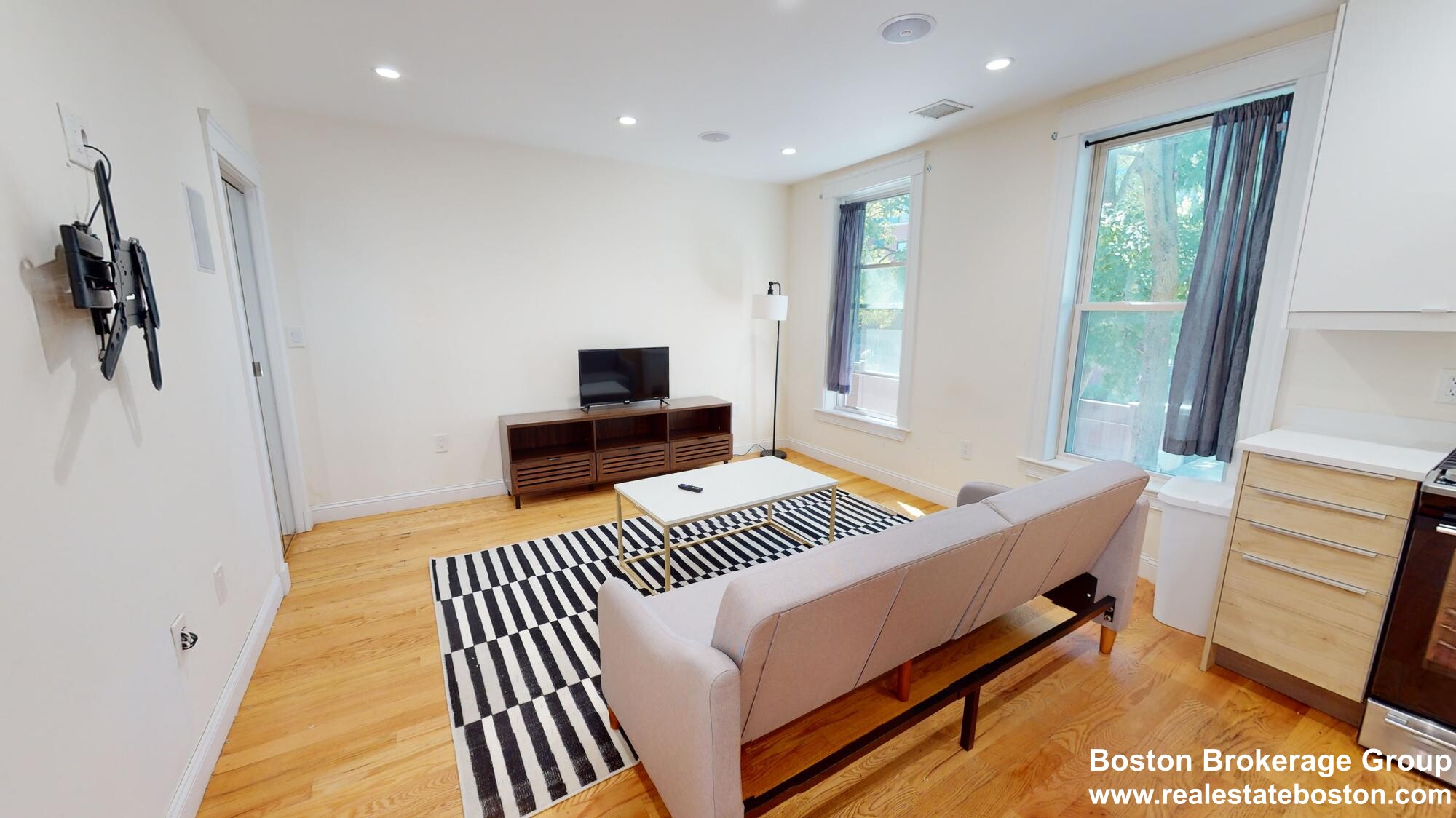 Photos of apartment on Grant St.,Boston MA 02125