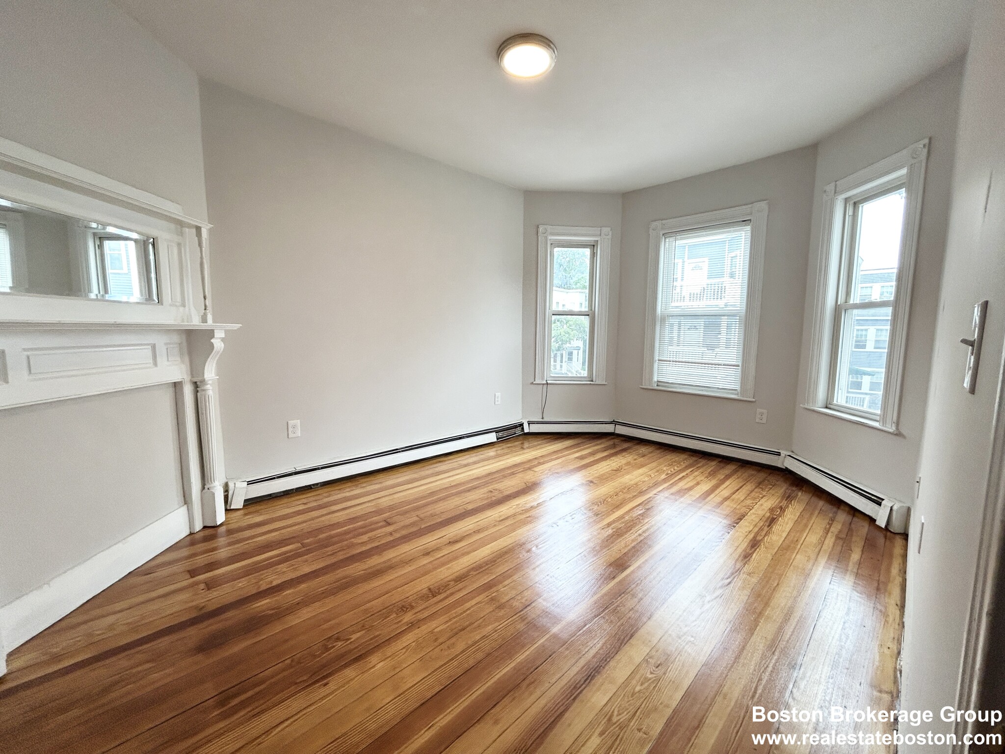 Photos of apartment on Maryland,Boston MA 02125