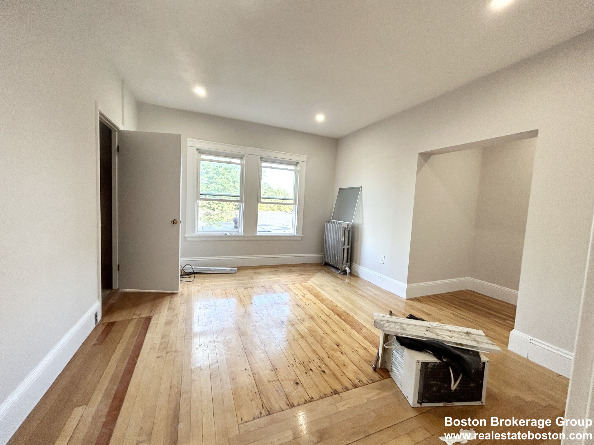 Photos of apartment on Mount Vernon St.,Boston MA 02125