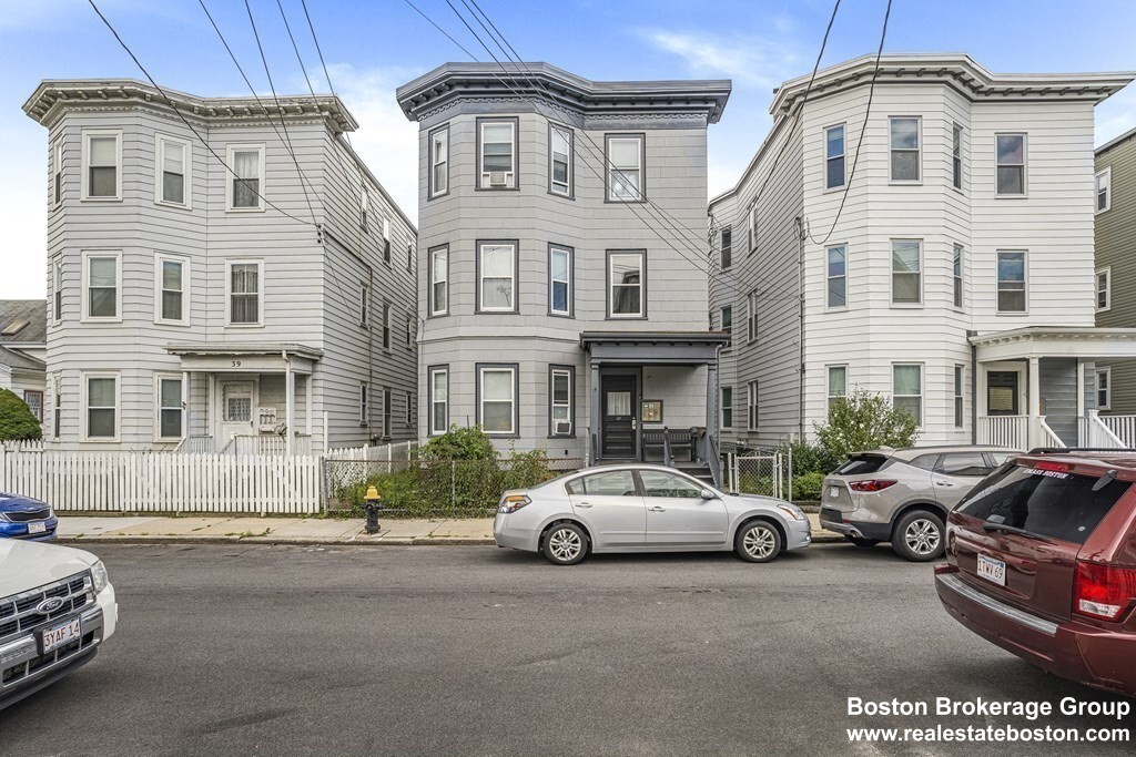 Photos of apartment on Harbor View St.,Boston MA 02125
