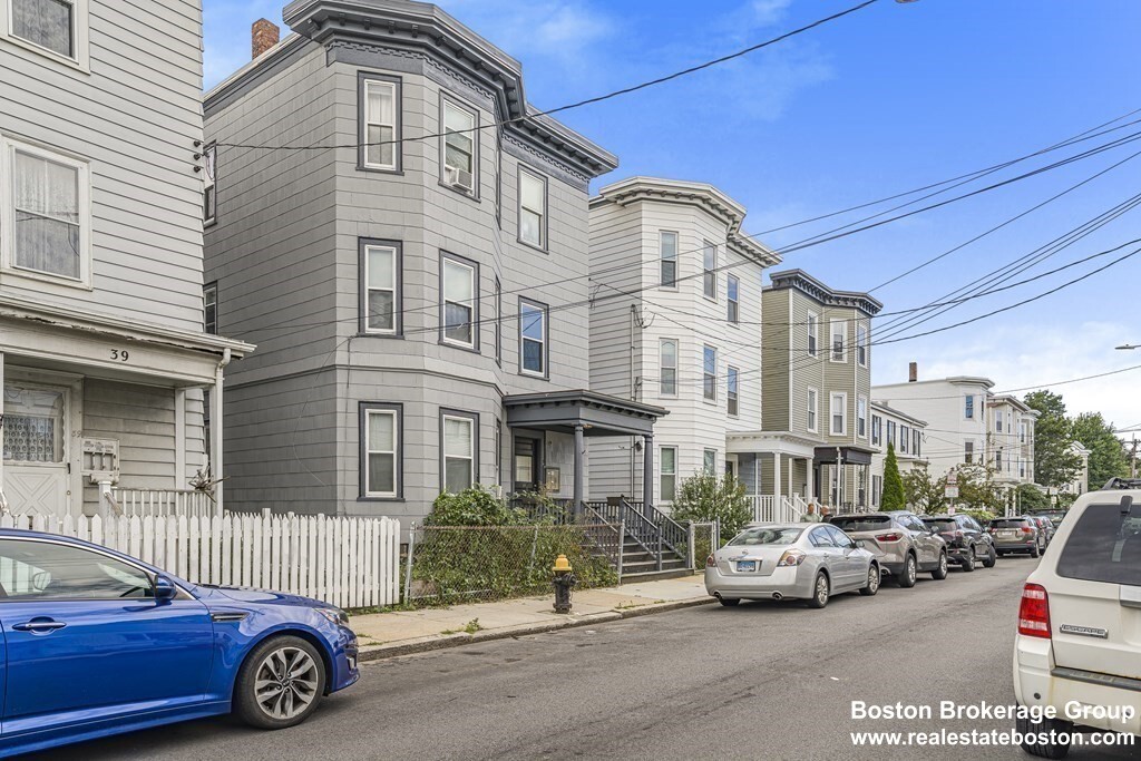 Photos of apartment on Harbor View St.,Boston MA 02125