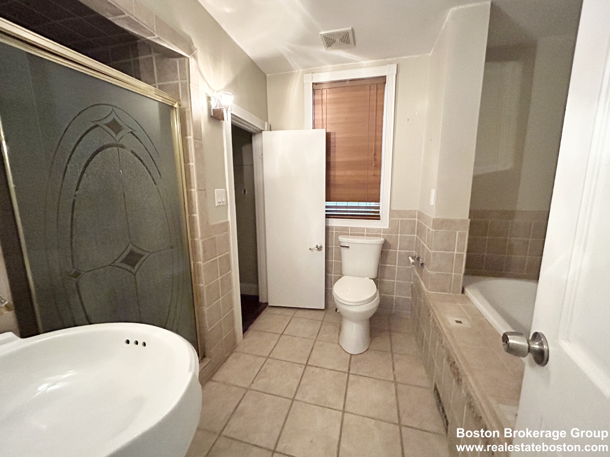 17 Sachem St, Mission Hill