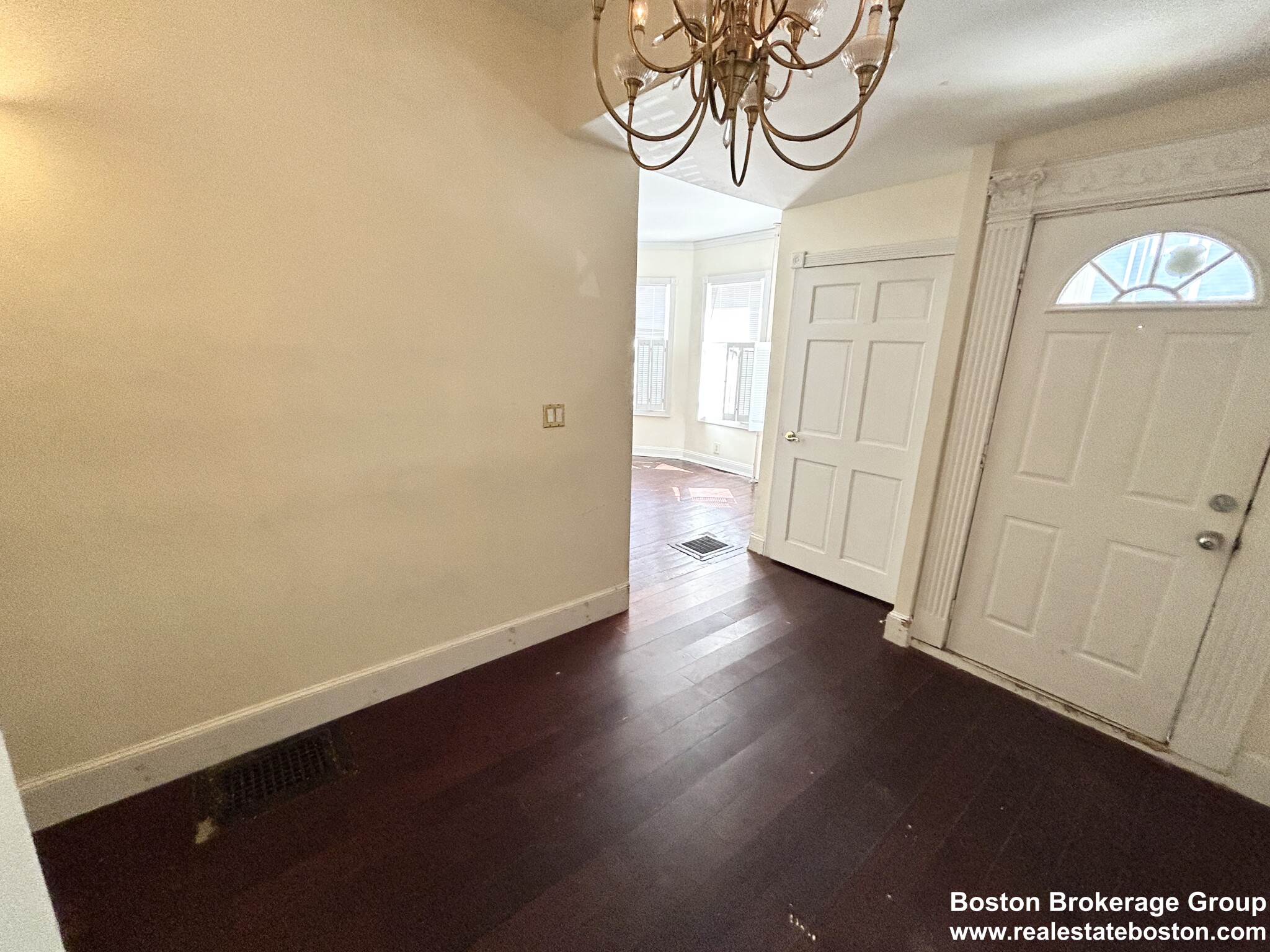 17 Sachem St, Mission Hill