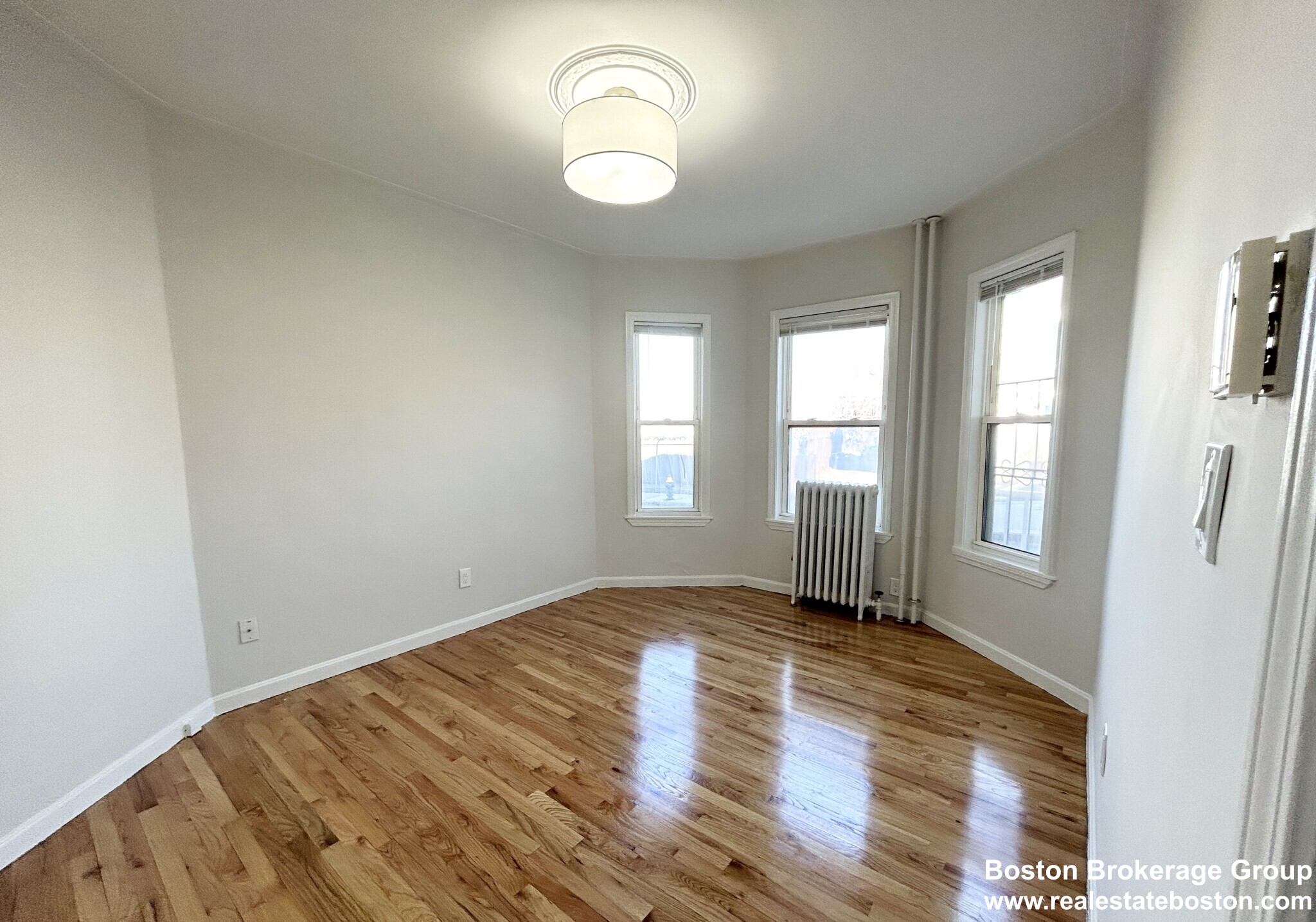 153 Cottage St, Dorchester