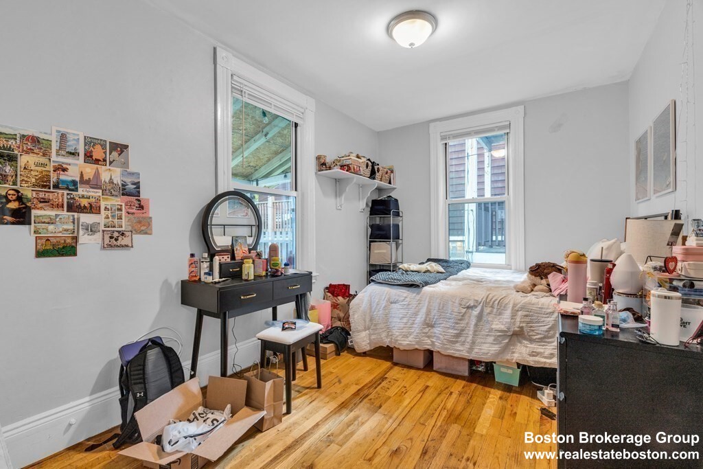 180 Saint Alphonsus St, Mission Hill