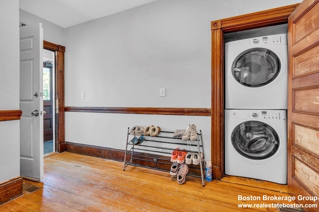 180.3 Saint Alphonsus St, Mission Hill