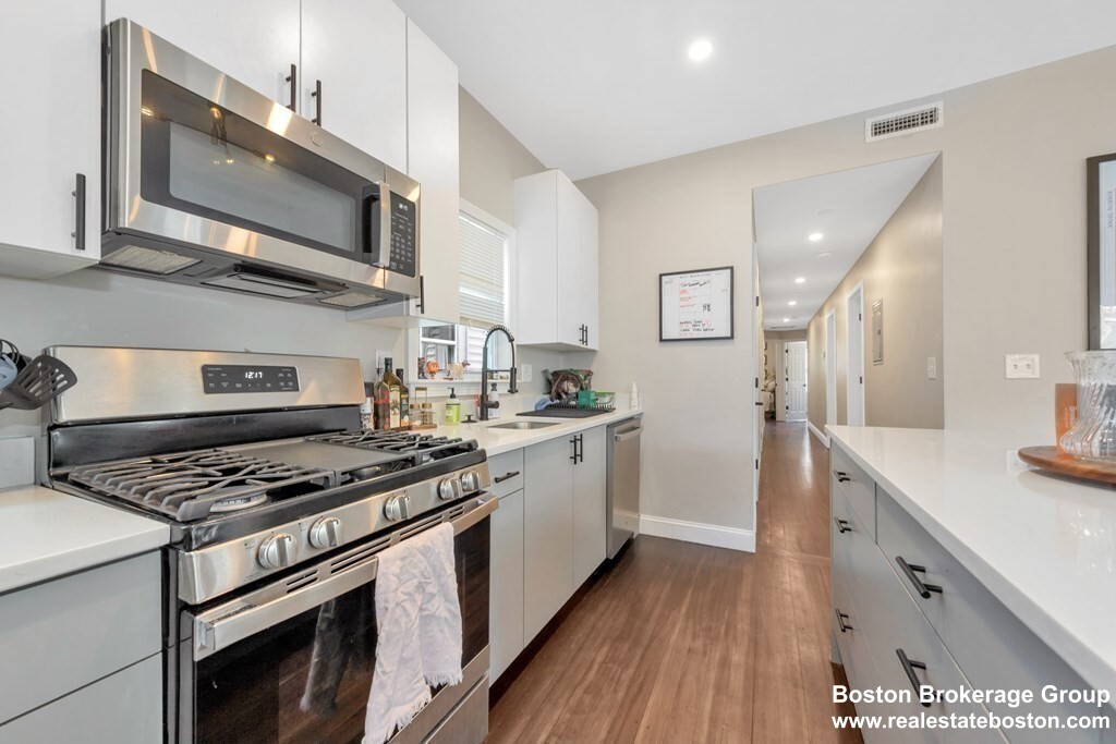 777 Columbia Rd, Dorchester