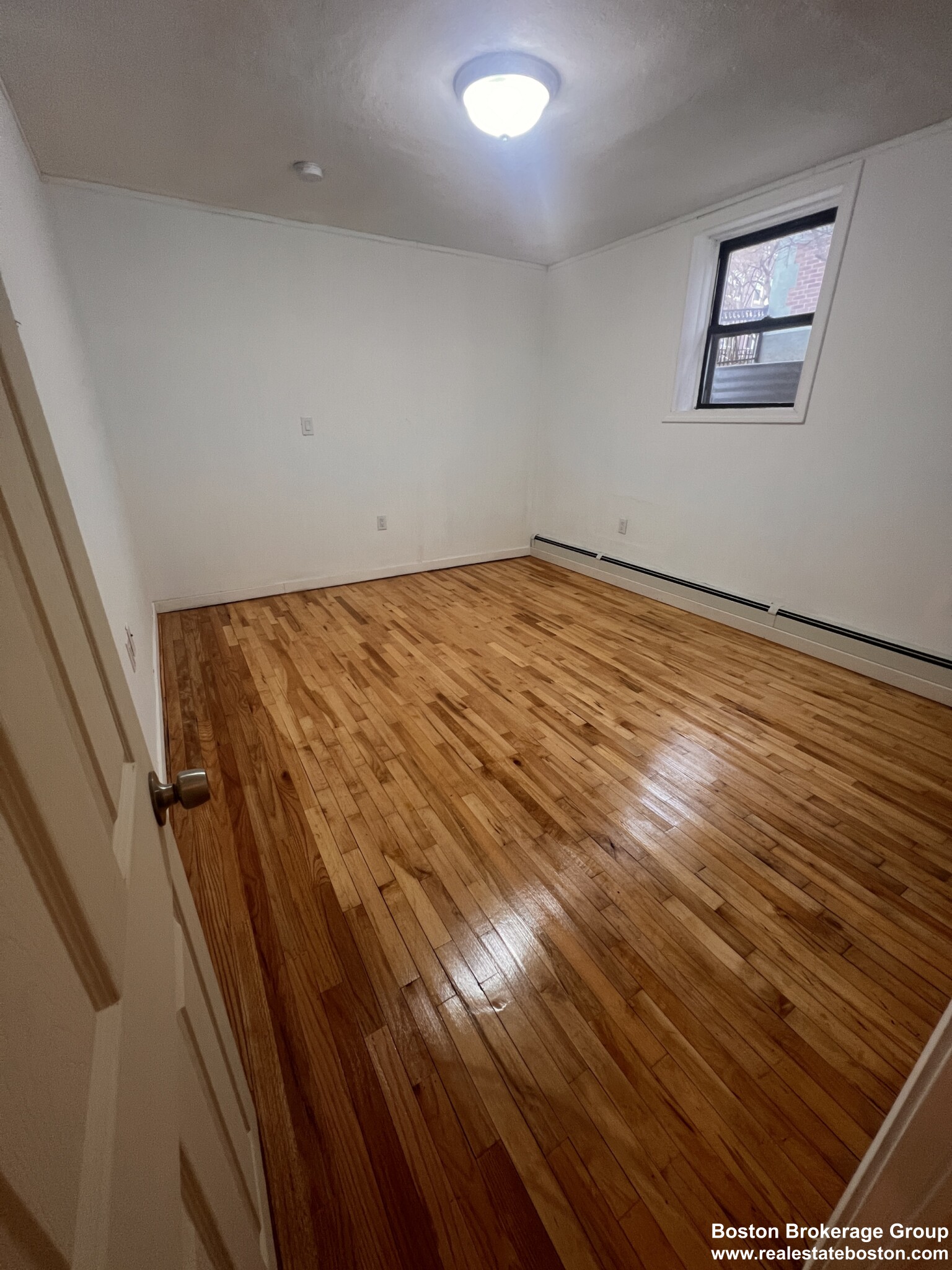 15 Park Vale Ave, Allston