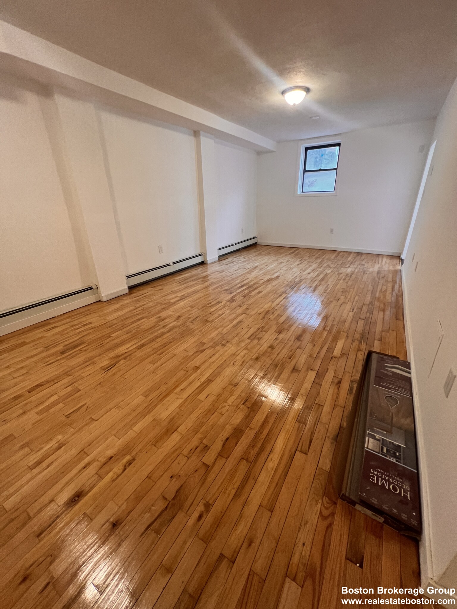 15 Park Vale Ave, Allston