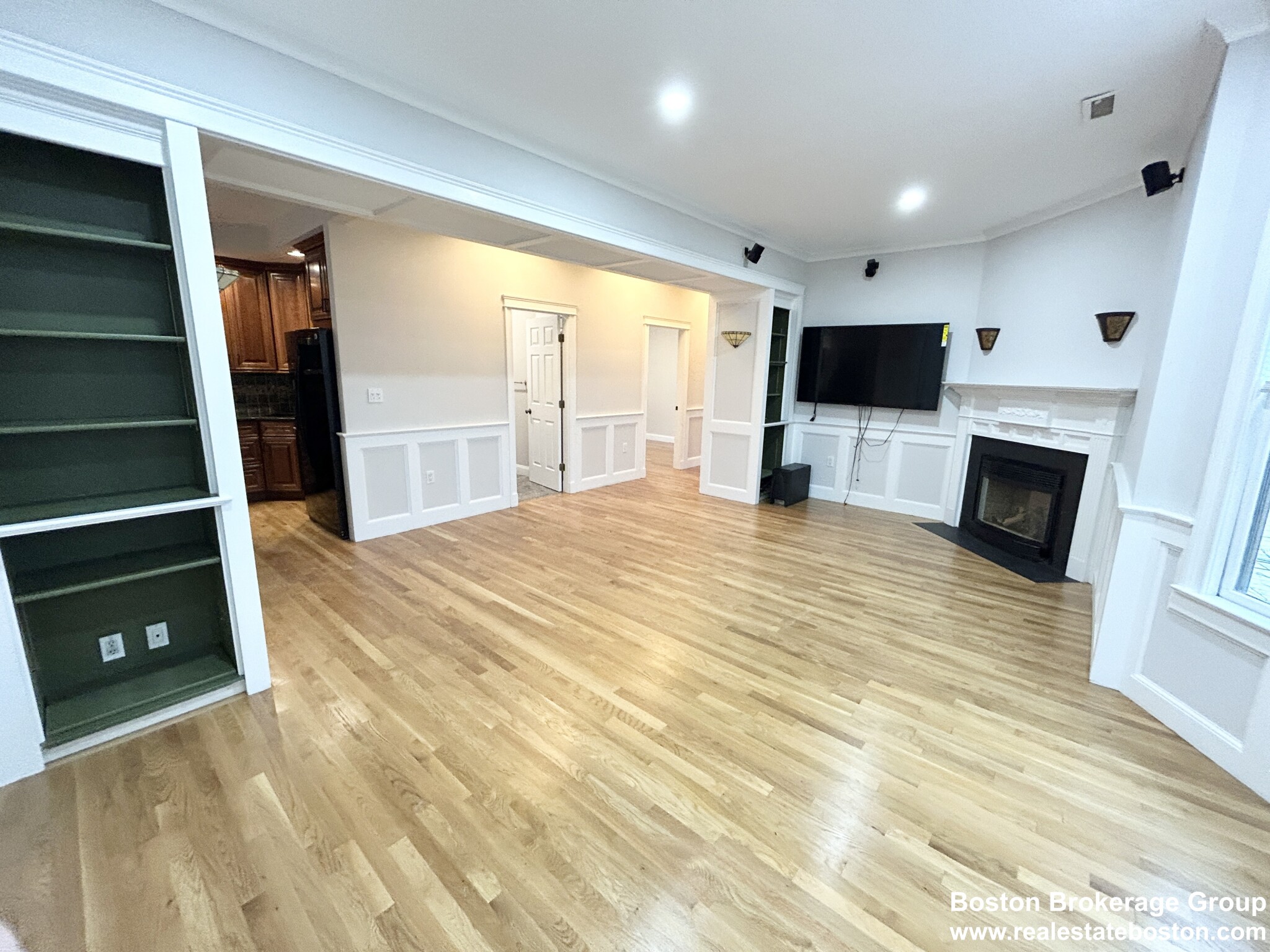 12 Buttonwood St, Dorchester