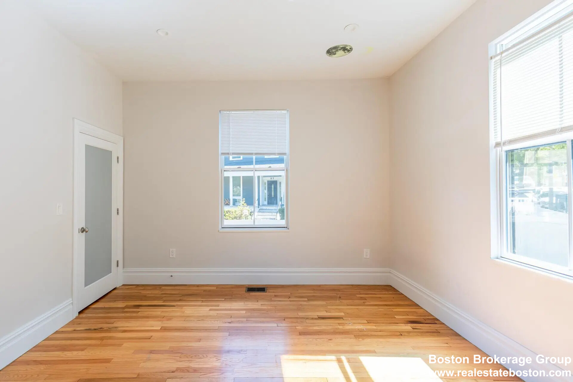 Photos of apartment on Cedar St.,Boston MA 02119