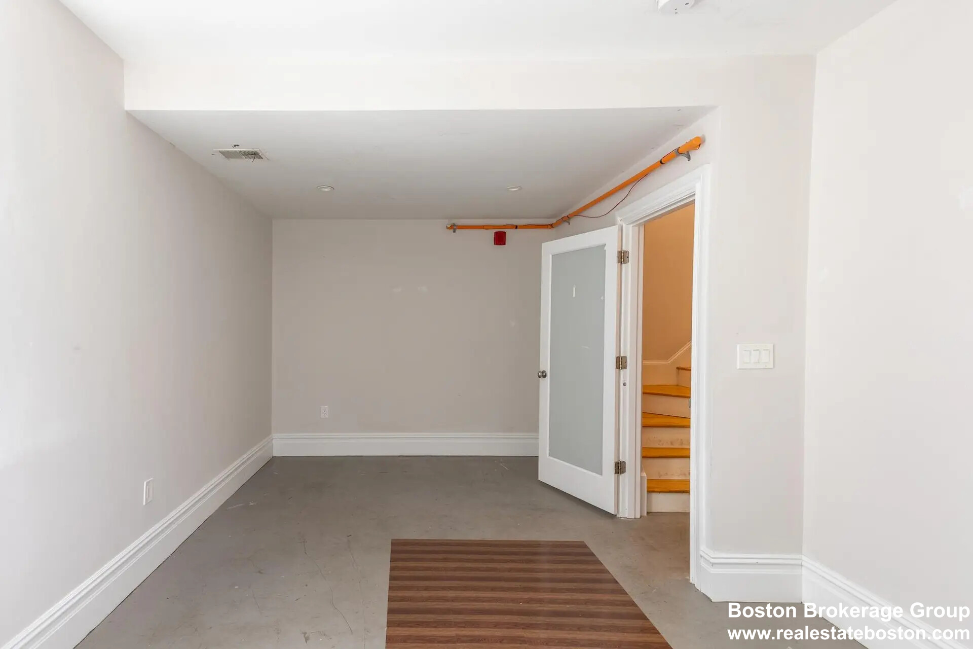 Photos of apartment on Cedar St.,Boston MA 02119