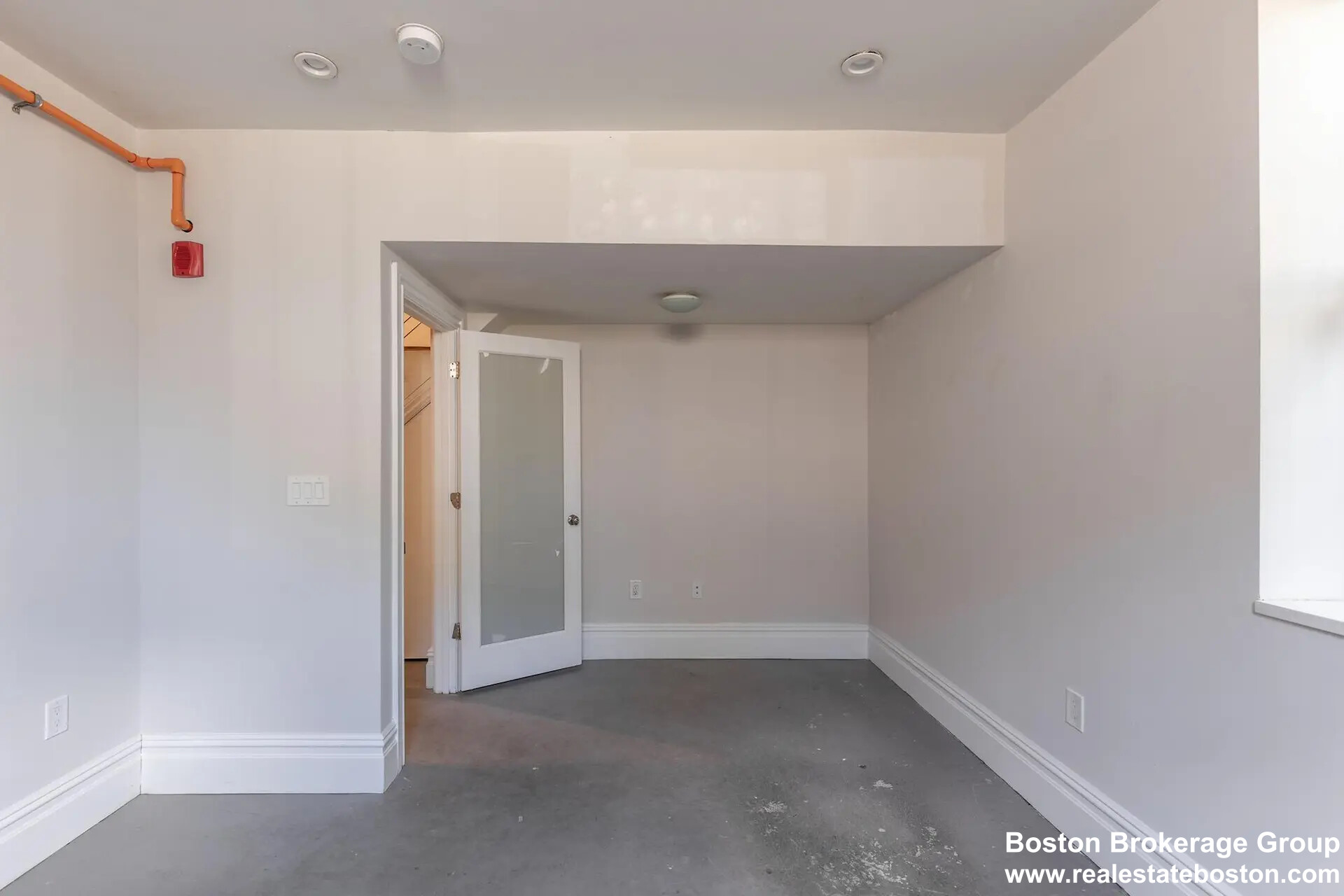 Photos of apartment on Cedar St.,Boston MA 02119