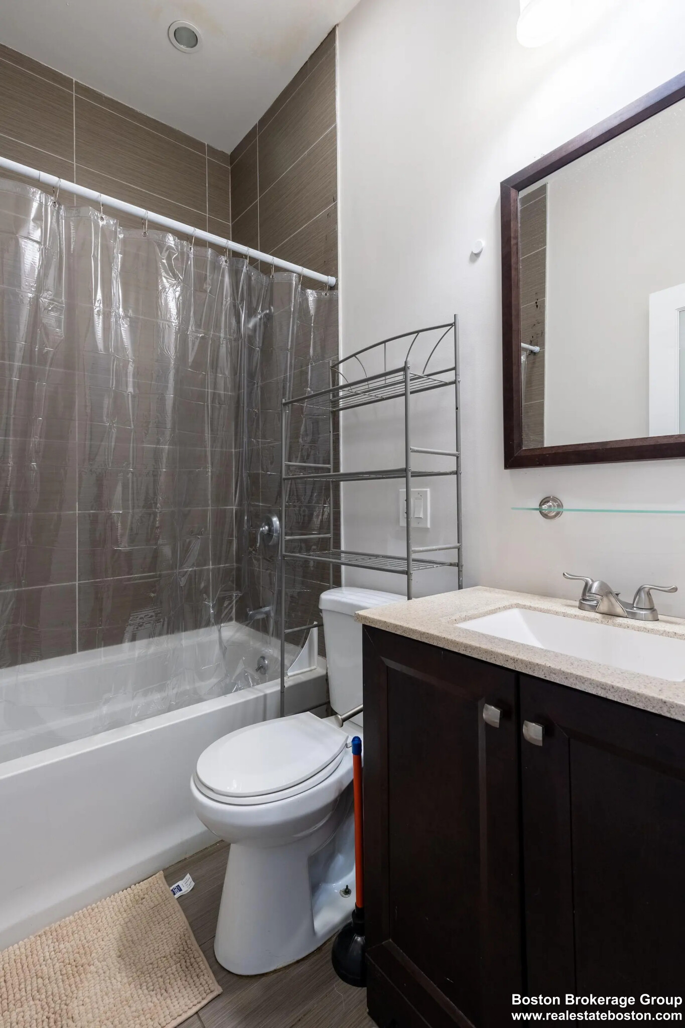 Photos of apartment on Cedar St.,Boston MA 02119