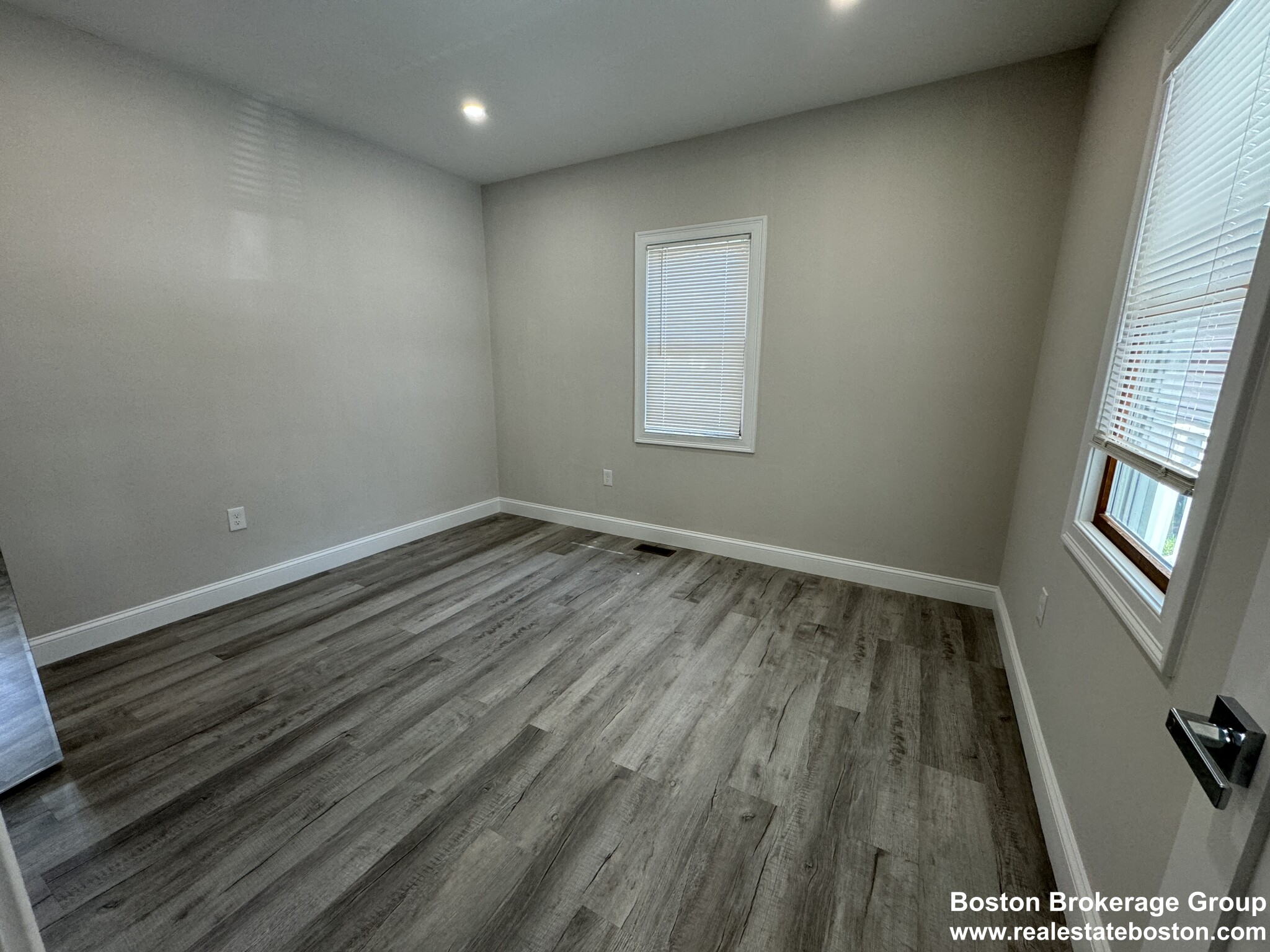 Photos of apartment on Sydney St.,Boston MA 02125