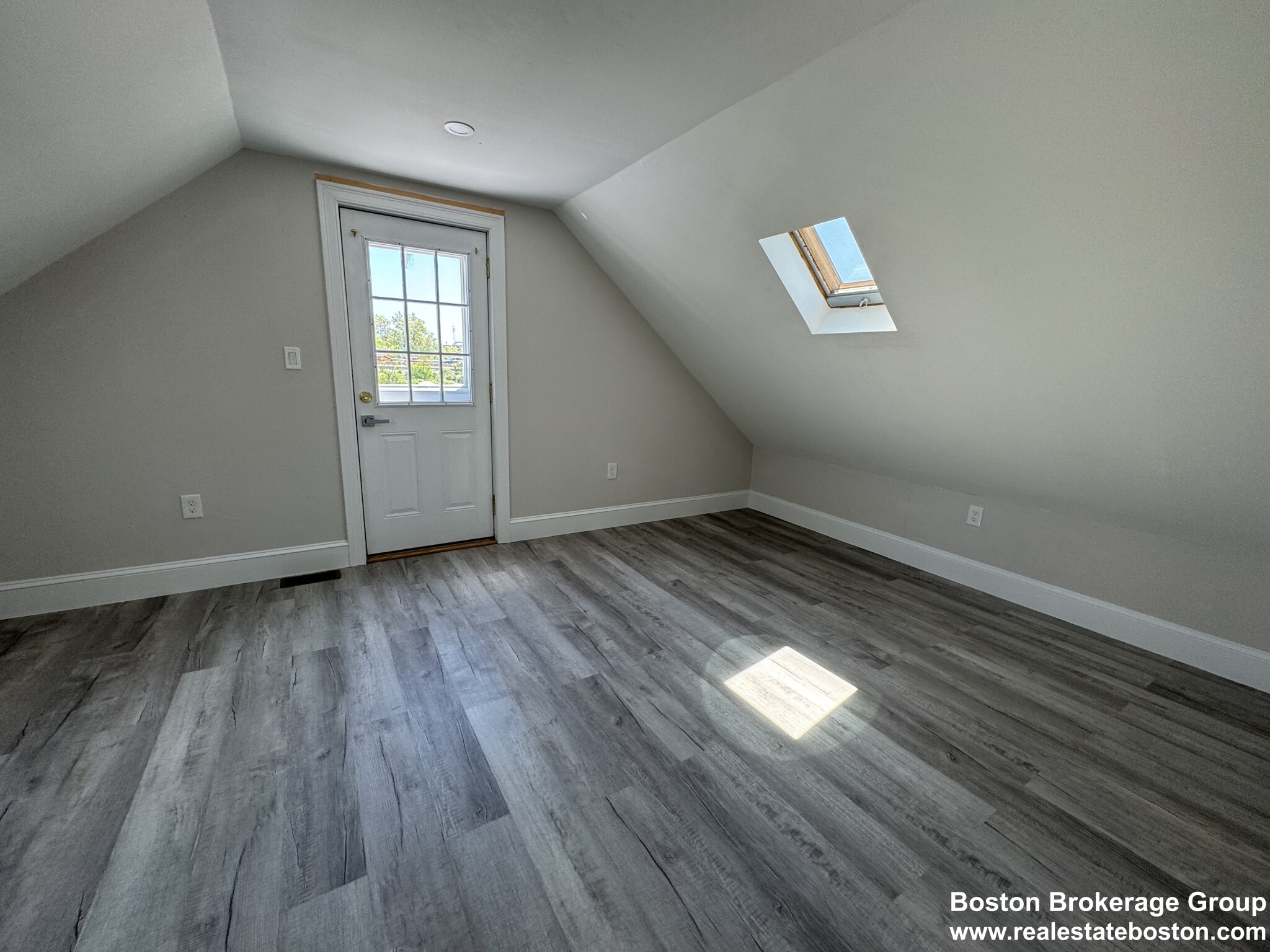 Photos of apartment on Sydney St.,Boston MA 02125