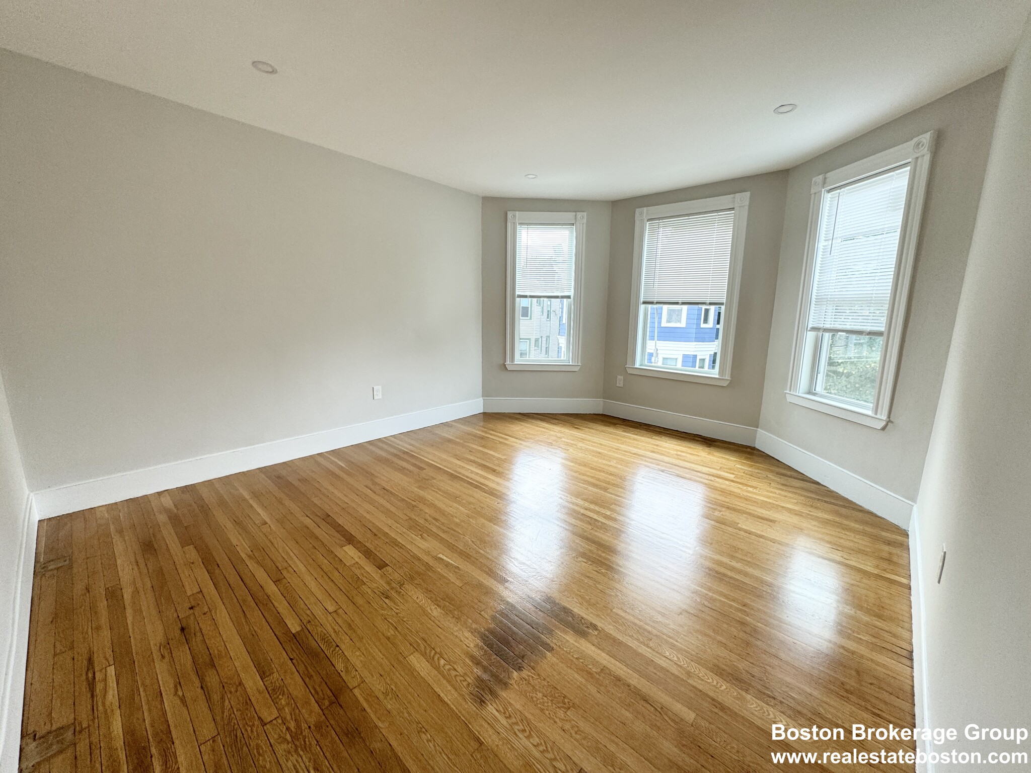 10 Pond St, Dorchester