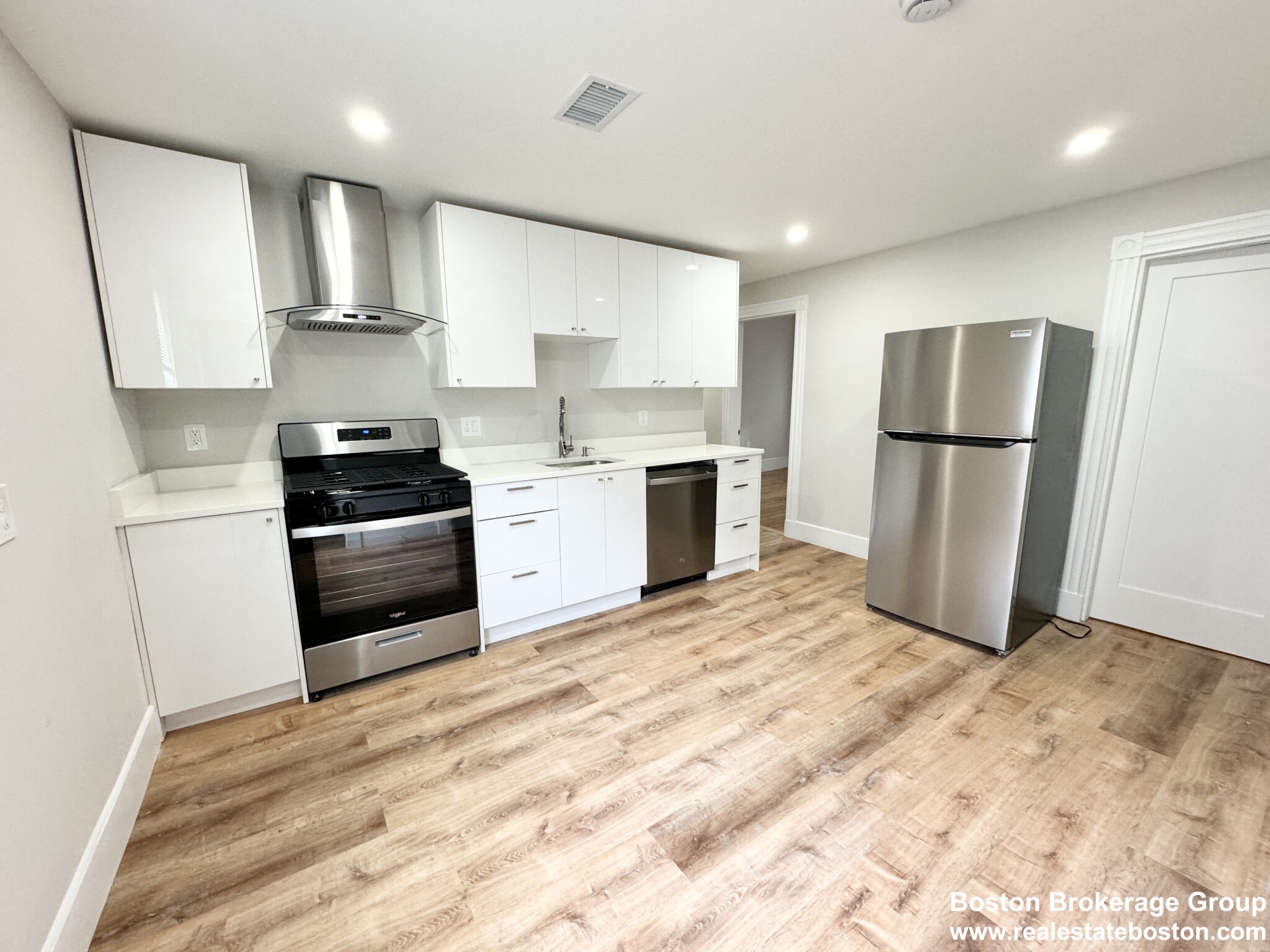 10 Pond St, Dorchester