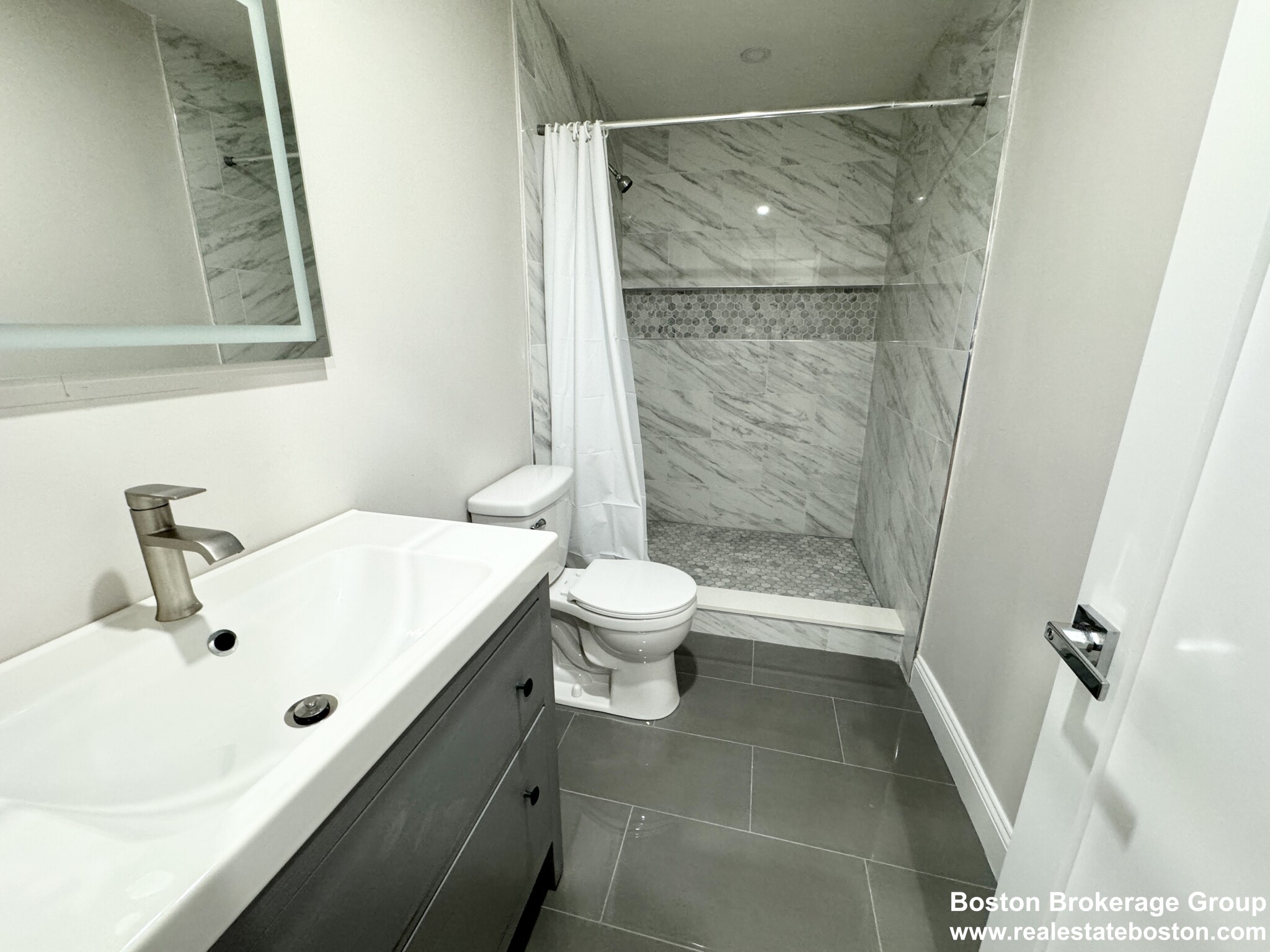 10 Pond St, Dorchester