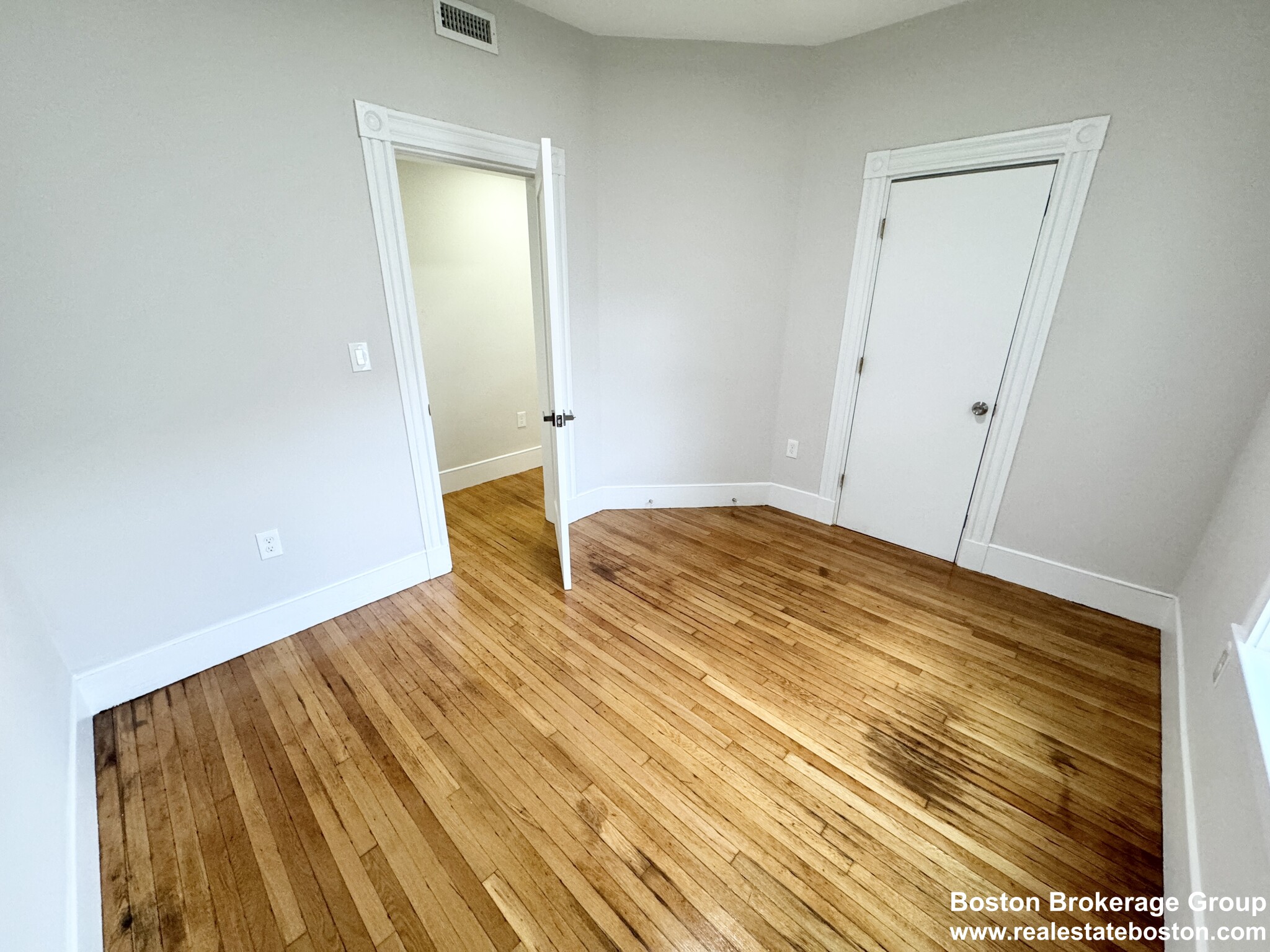 10 Pond St, Dorchester