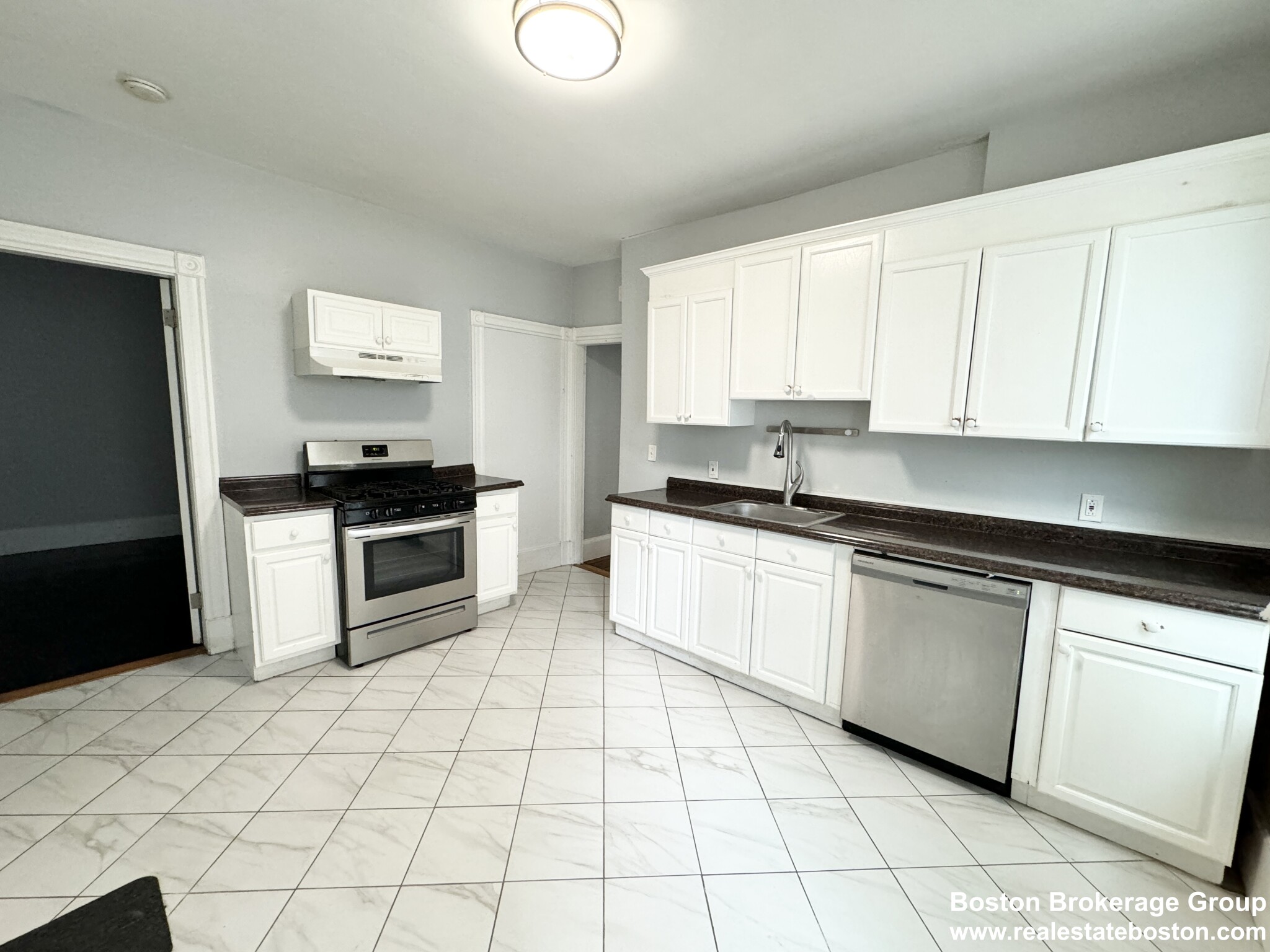 61 Crescent Ave, Dorchester