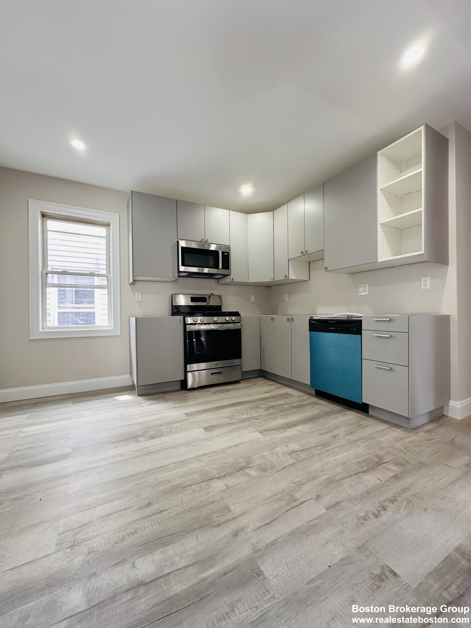 Photos of apartment on Dorchester Ave.,Boston MA 02125