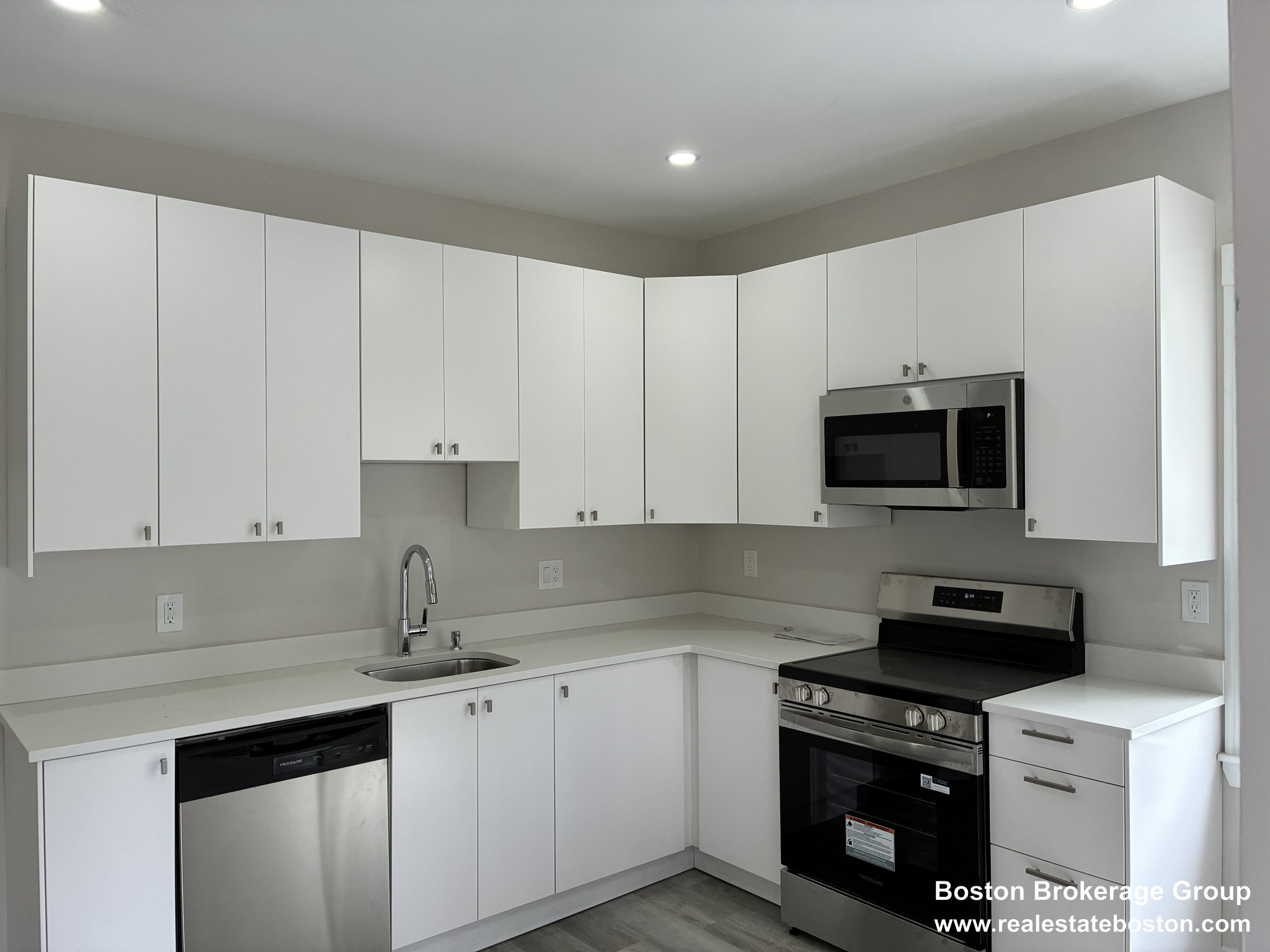 Pictures of  property for rent on Harvest St., Boston, MA 02125