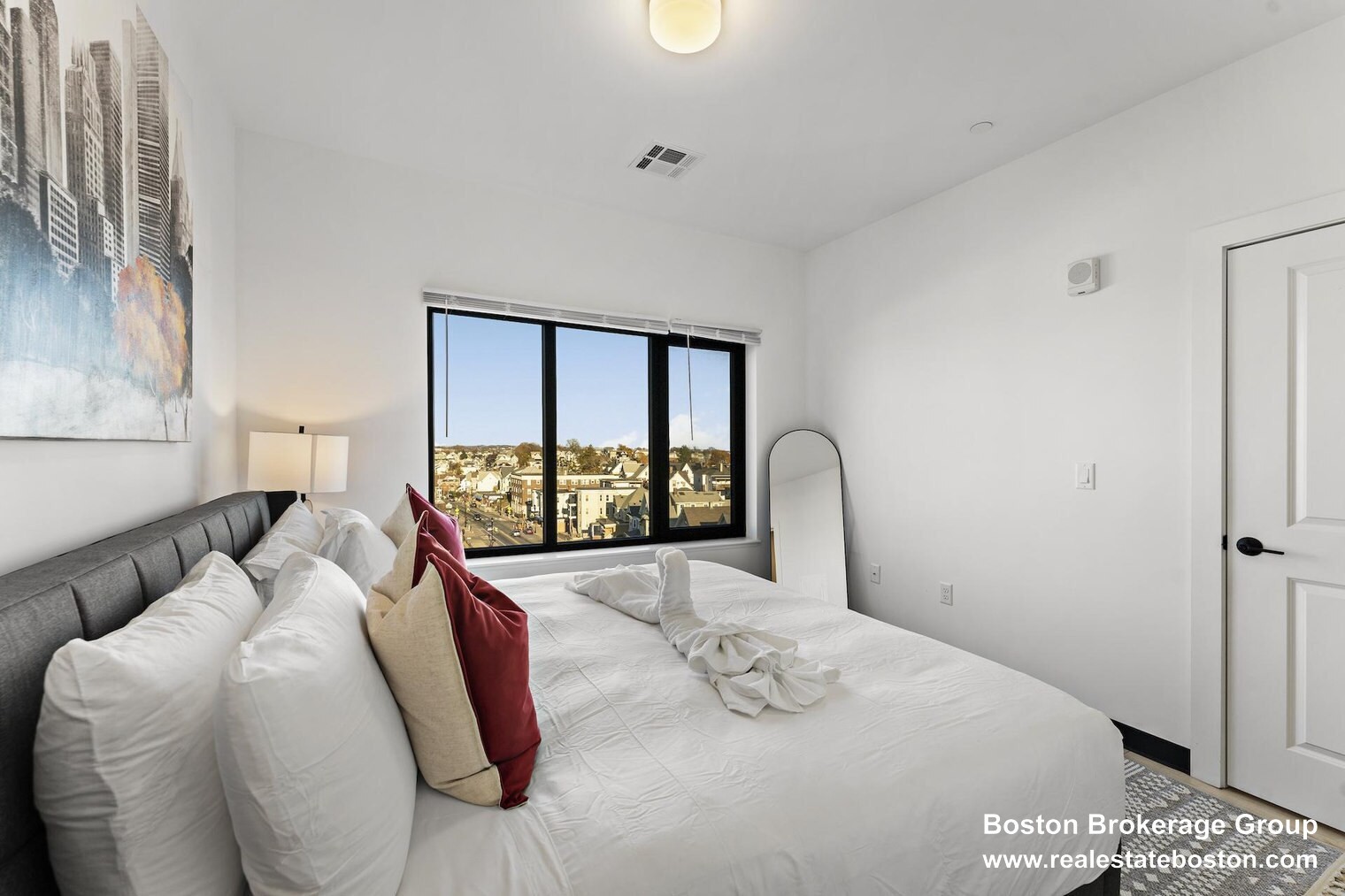 Photos of apartment on Broadway,Everett MA 02149