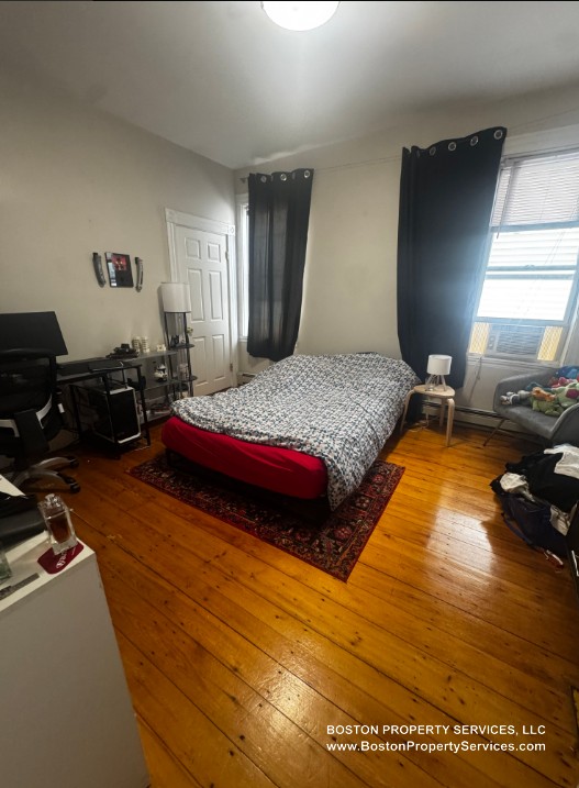 818 Parker St.