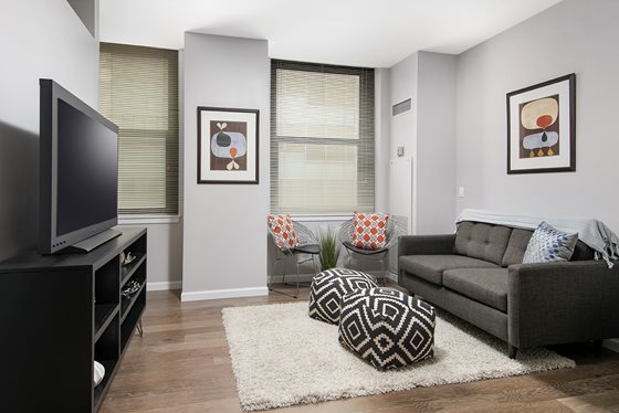 2 BED/2 BATH  UNIT IN THE LOOP