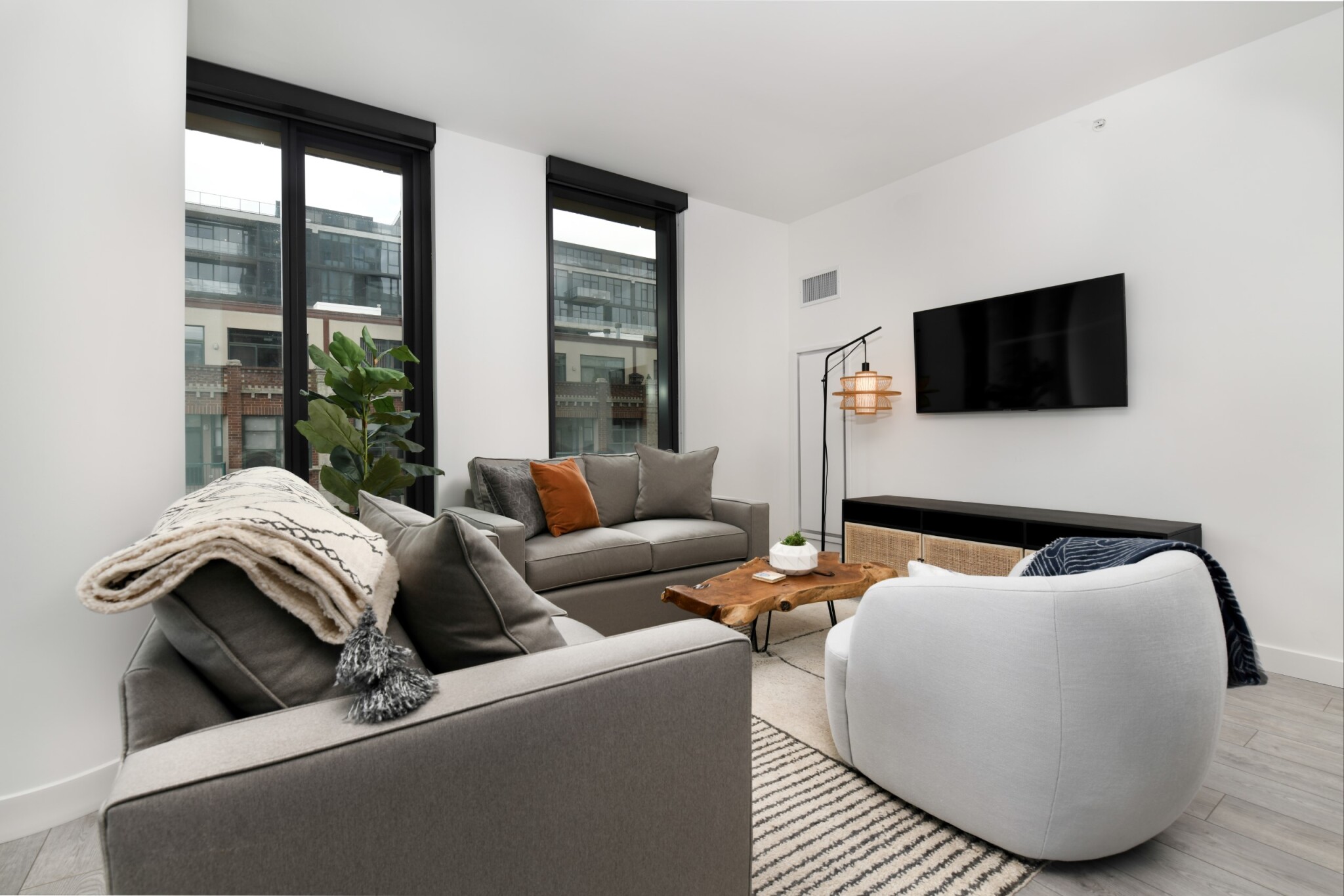 2 Beds, 2 Baths apartment in Chicago for $3,725