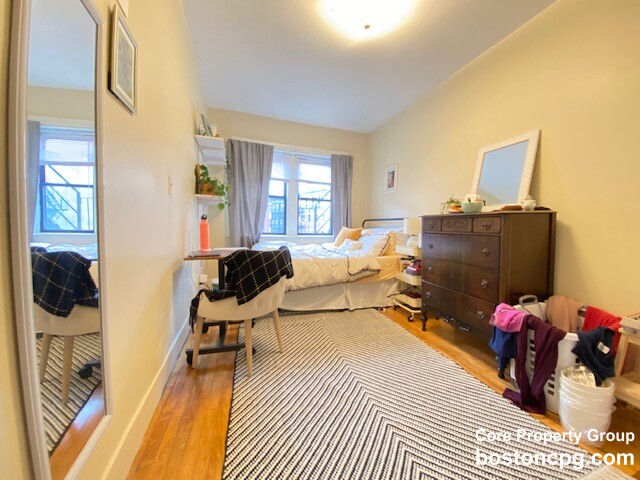 416 Hanover St, North End