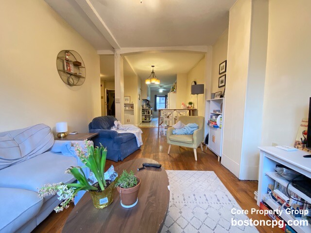 416 Hanover St, North End