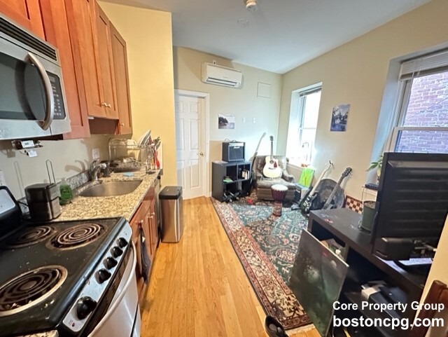 25 Charter St, North End