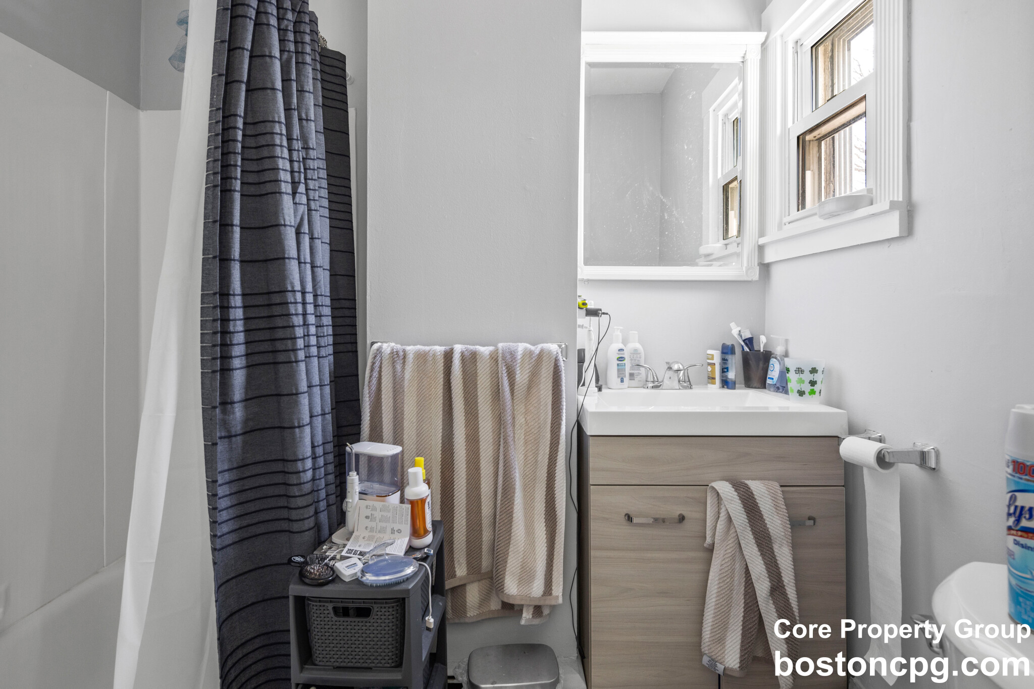 3 Brewster St, South Boston