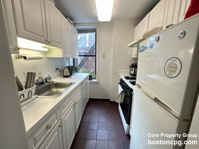 21 Charter St, North End