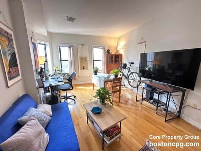 21 Charter St, North End