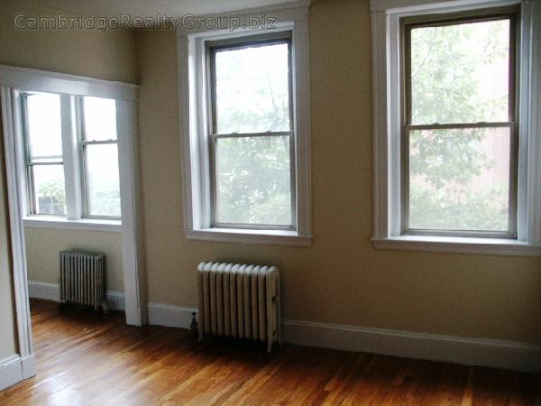 1610 Massachusetts Ave, Harvard Square