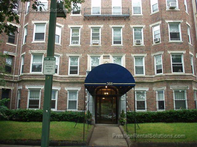 368 Riverway, Mission Hill