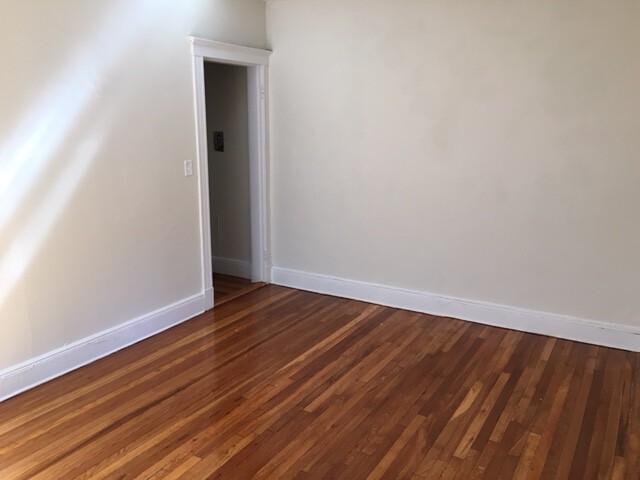 1626 Commonwealth Ave, Brighton