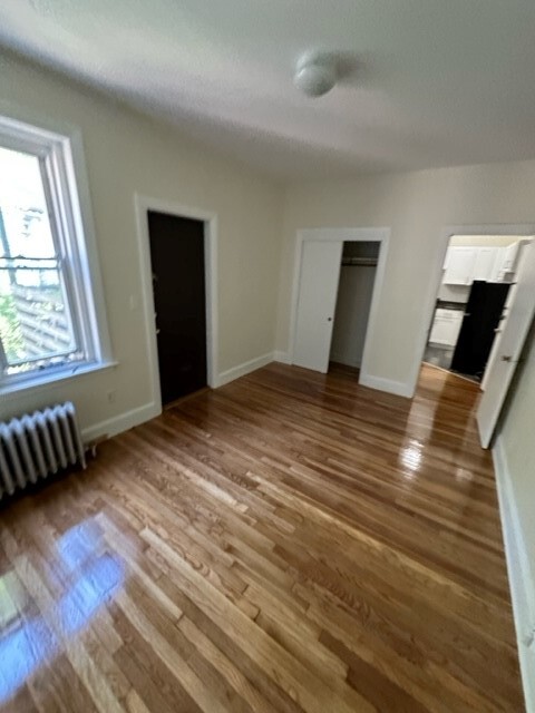 33 Lancaster Ter, Washington Square