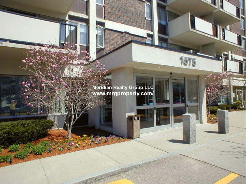 1575 Tremont St, Mission Hill