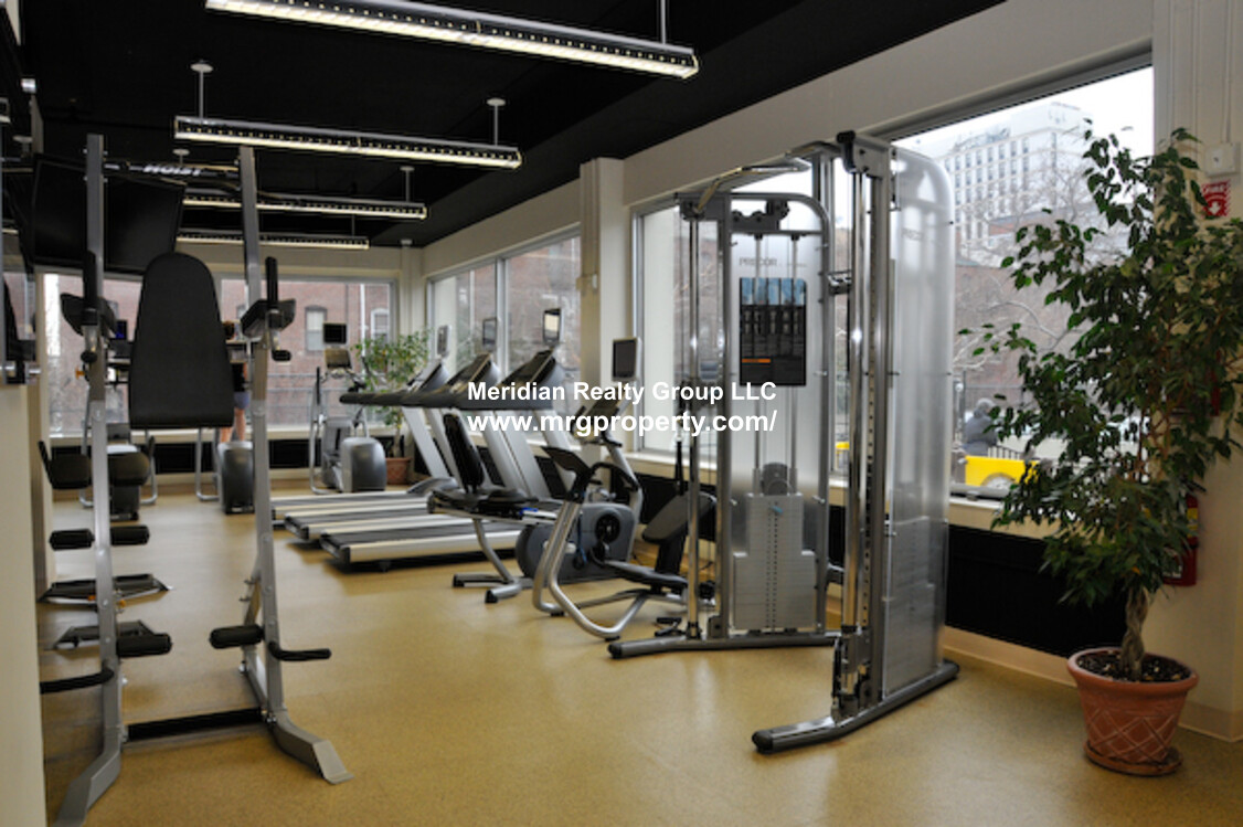 1575 Tremont St, Mission Hill