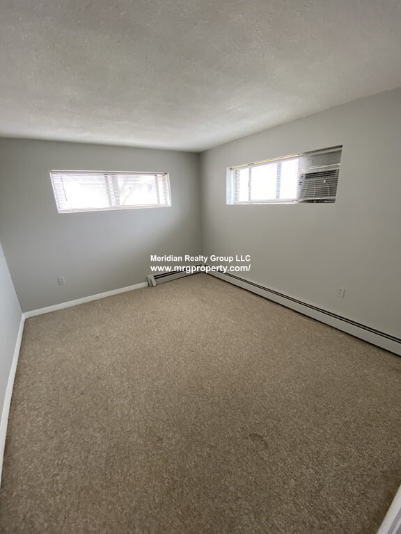 287 Main St, Medford