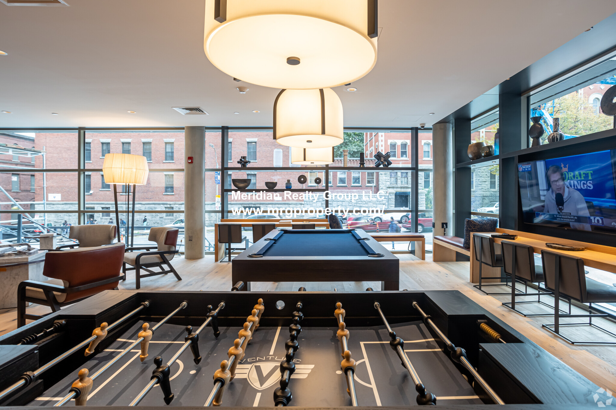 95 Saint Alphonsus St, Mission Hill