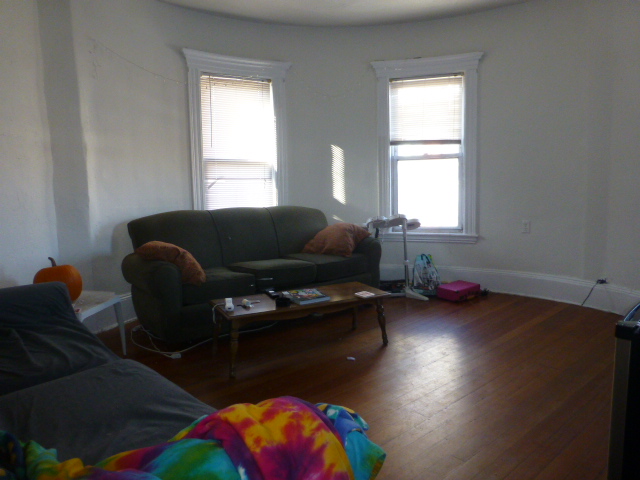 42 Brainerd Rd, Allston