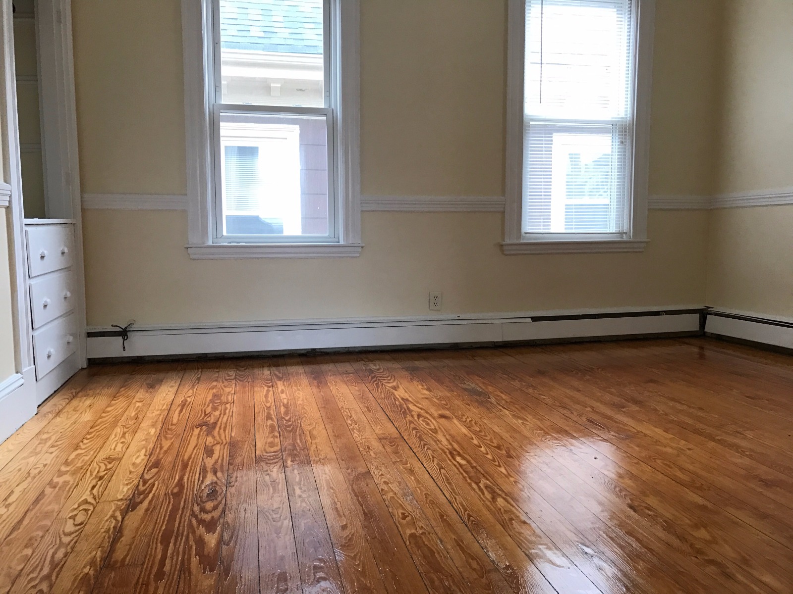5 bed, 1 bath apartment for rent at 36 Cheorkee Unit 1, Mission Hill — photo 5 of 7