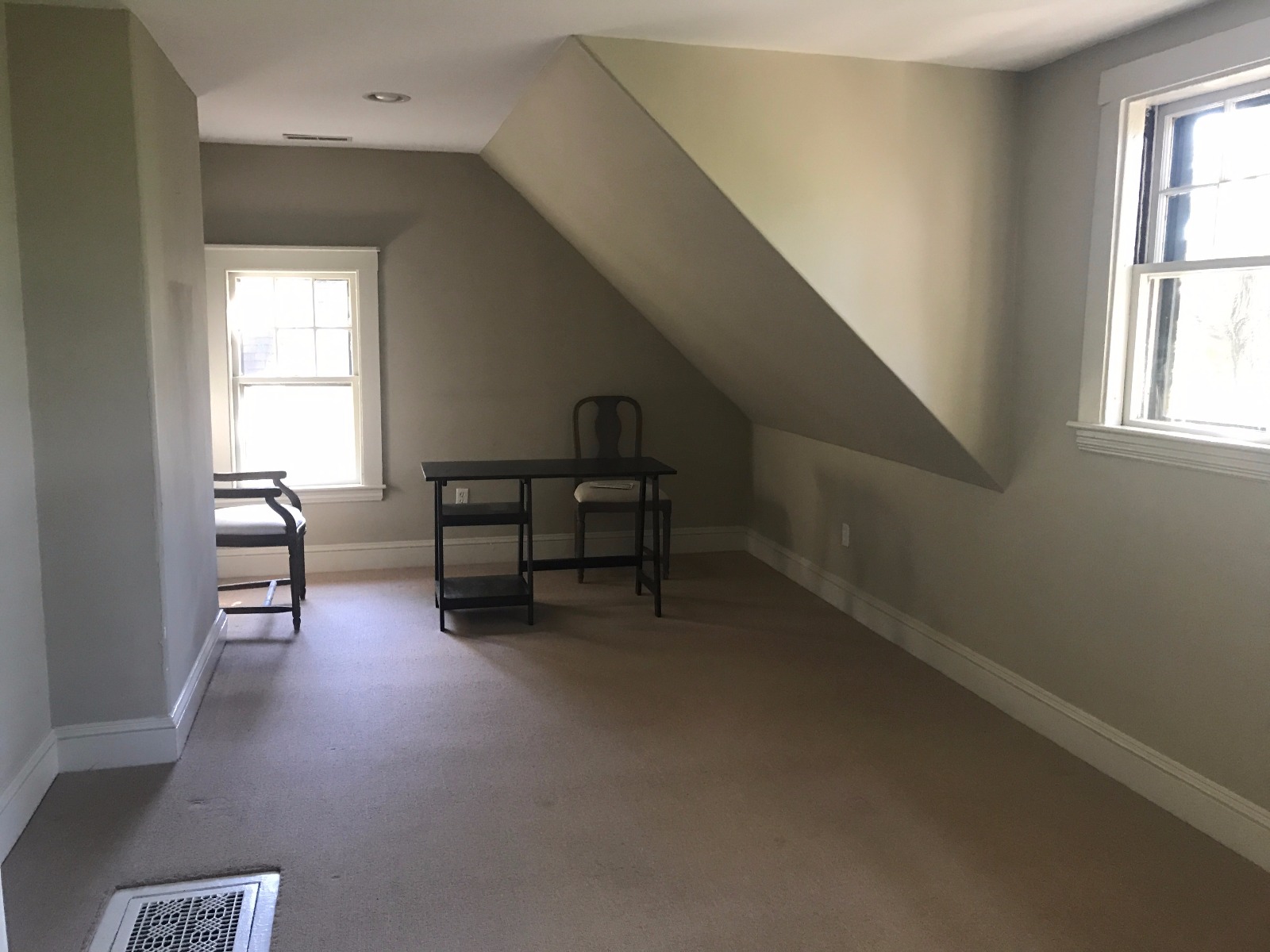 2 bed, 1 bath apartment for rent at 45 Westbourne Ter Unit 3, Washington Square — photo 3 of 15