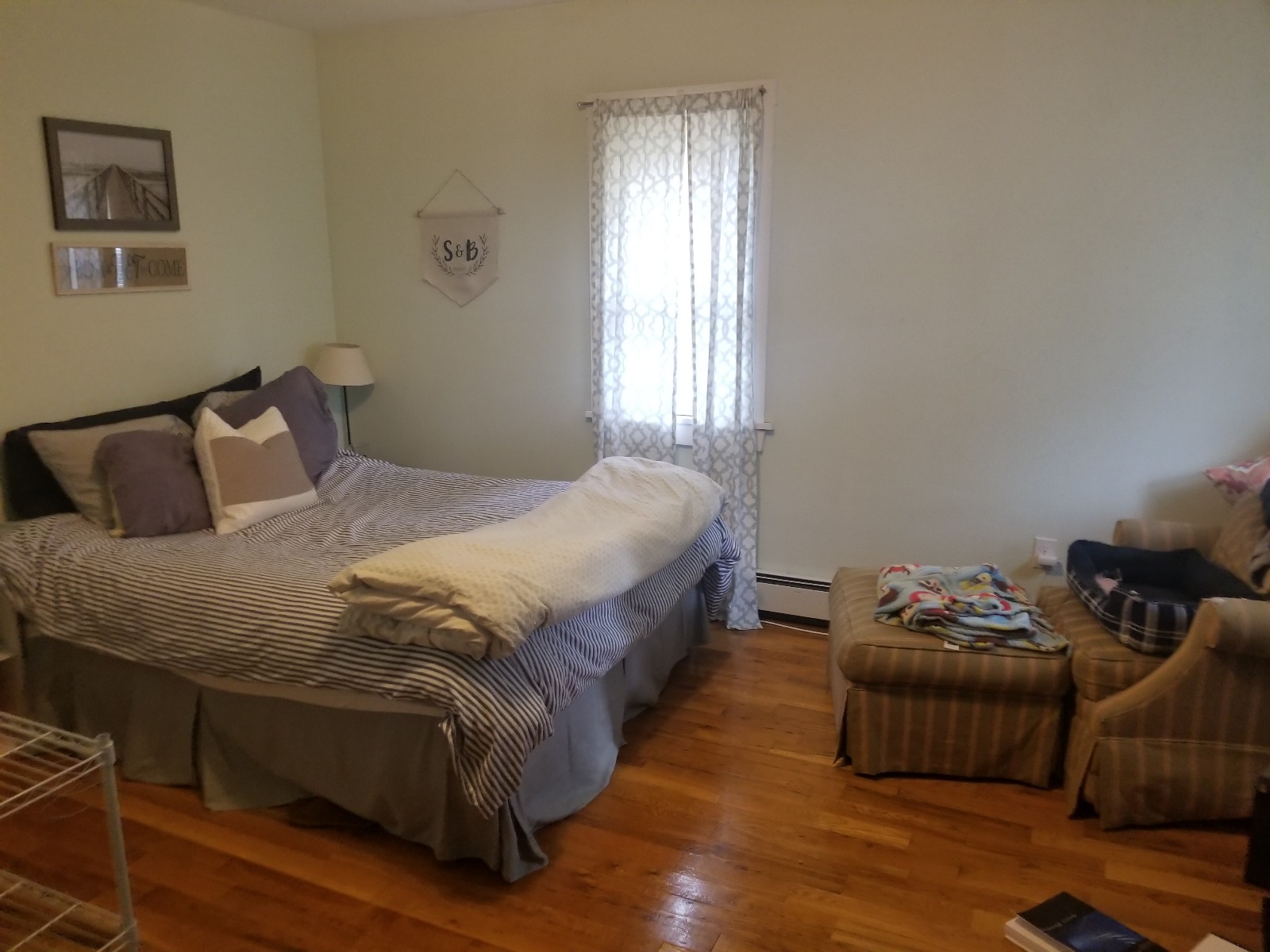 6 bed, 2 bath apartment for rent at 81 Gibbs Unit 4, Brookline — photo 7 of 7